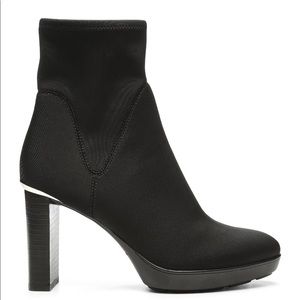 Donald Pliner Platform Size 11